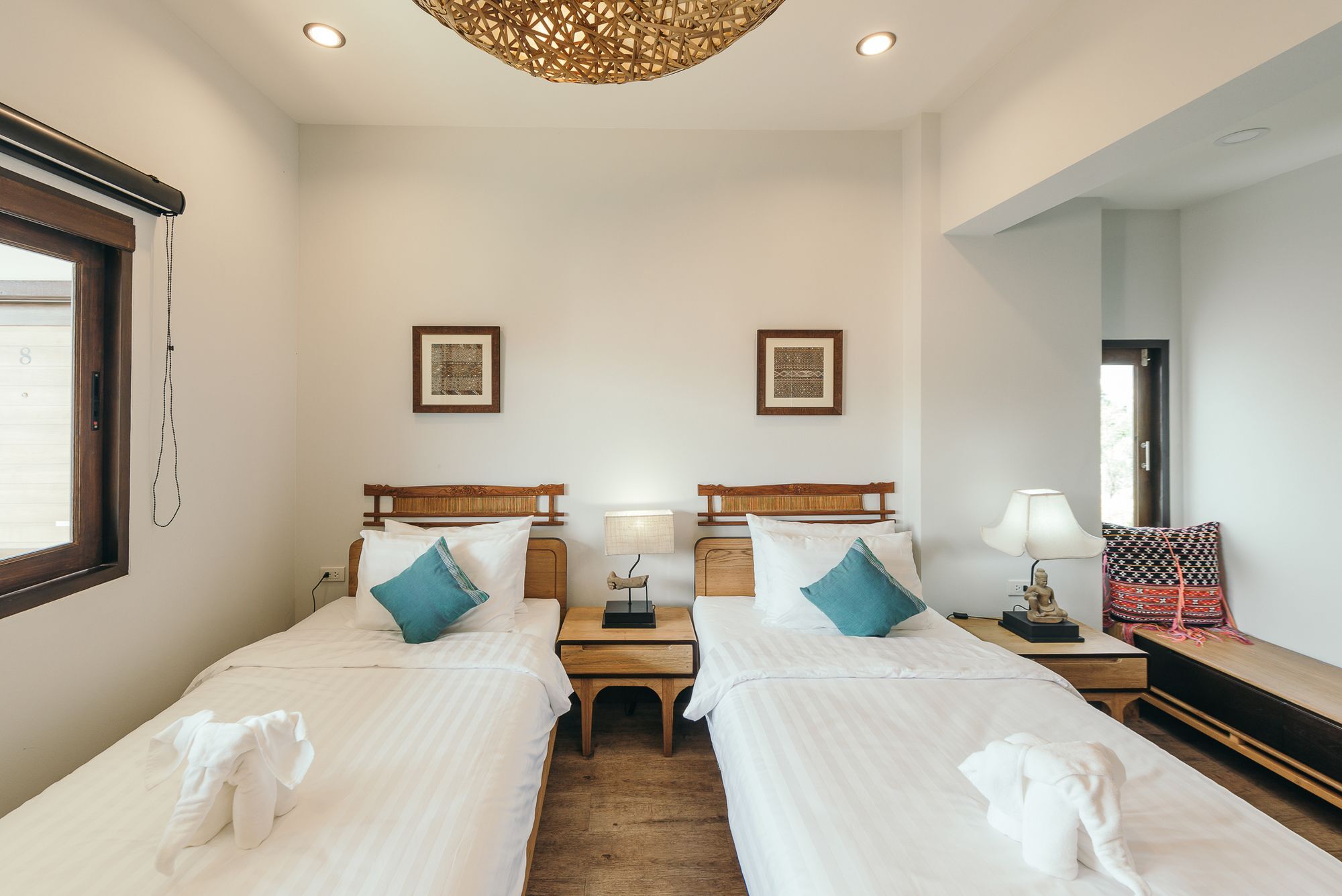 33 Poshtel (Adults Only) Hotell Chiang Mai Eksteriør bilde
